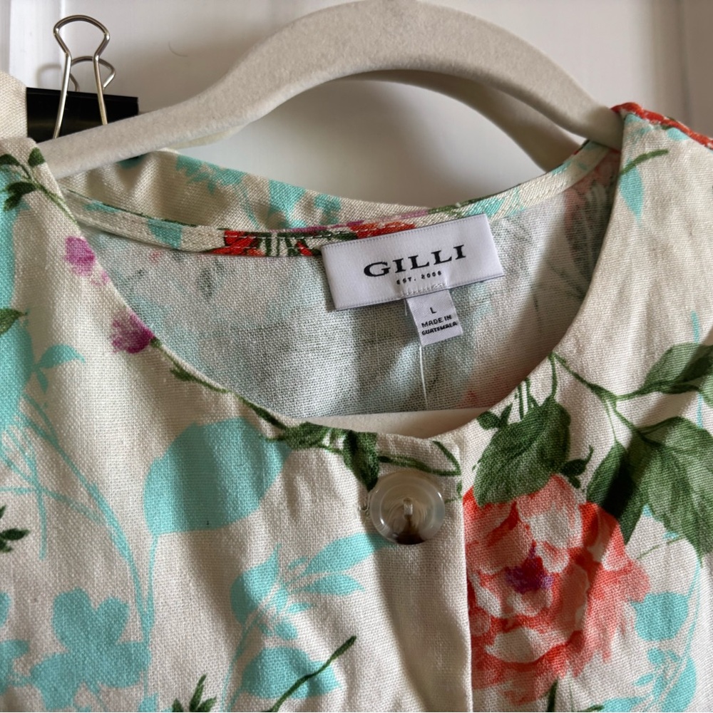 Gilli Cream Floral Button-Front Top with Aqua and Coral Prints